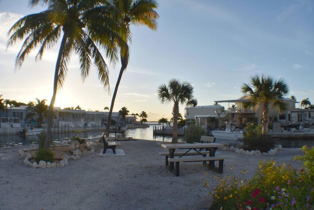 Pelican'S Roost, Waterfront Comfort At Venture Out Cudjoe Key Exterior photo