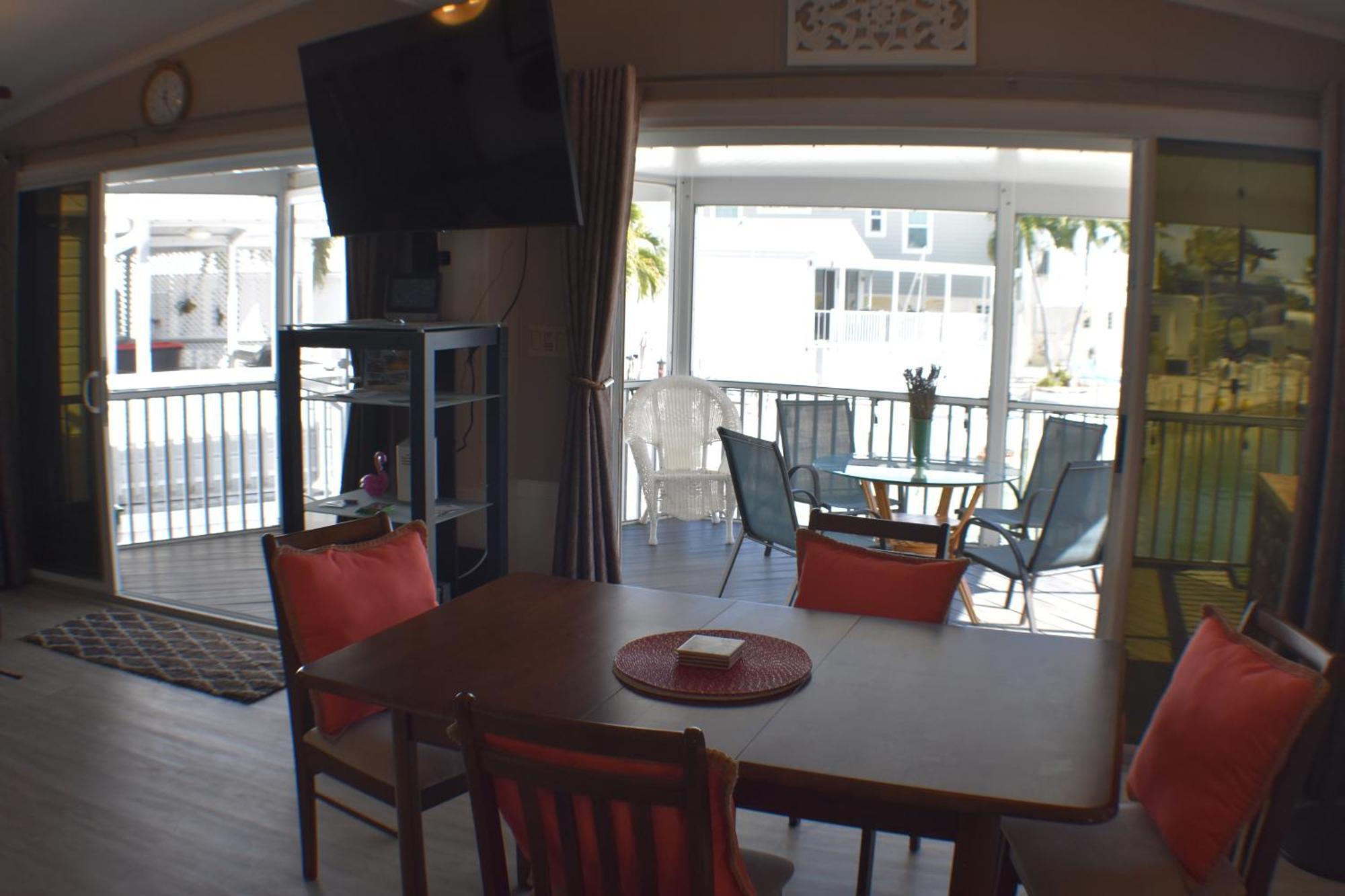Pelican'S Roost, Waterfront Comfort At Venture Out Cudjoe Key Exterior photo